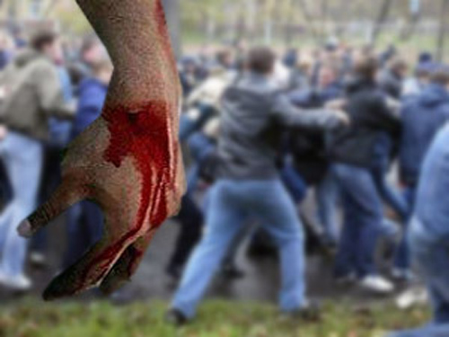 z921_massovaya-draka-v-Harkove-studenty.jpg